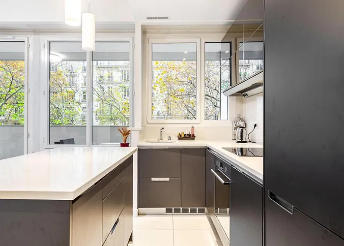 Guestready - Bright Charm With A Terrace Appartement